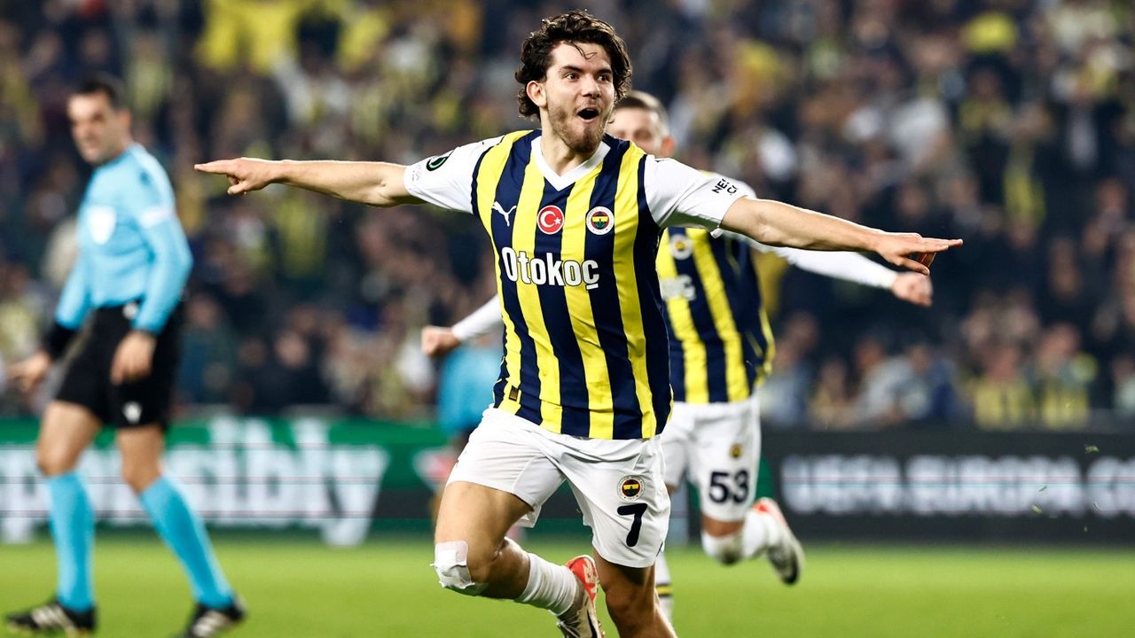 Ferdi Kadıoğlu Fenerbahçe'ye damga vurmaya hazırlanıyor