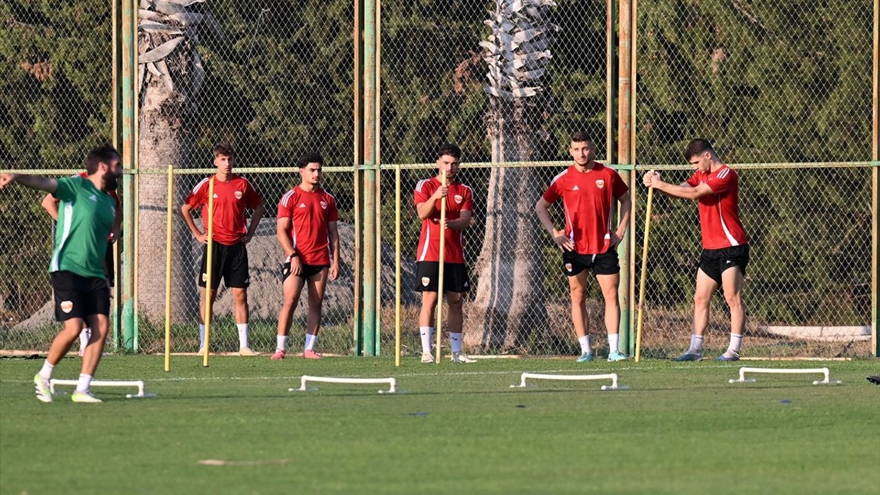 Adanaspor'un Yeni Hedefi: Taktik Değişikliğiyle Güçlenmek