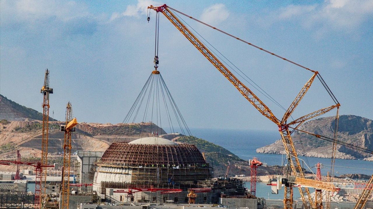 Akkuyu Nükleer Güç Santrali'nde Önemli Gelişme: Dış Koruma Kabukları Montajlandı