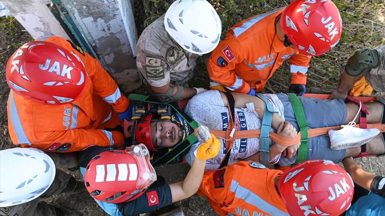 Antalya'da Gerçekleşen Saha Uzantılı TAMP Deprem Tatbikatı