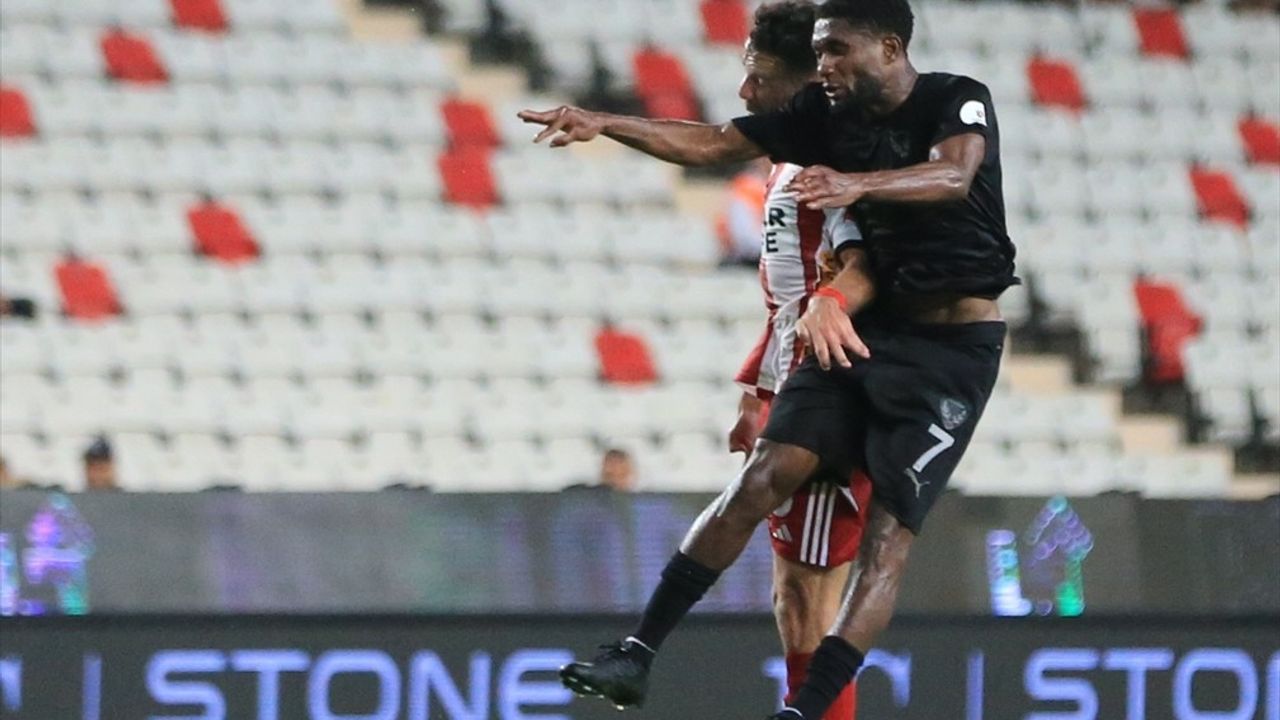 Antalyaspor, Hatayspor'u Heyecan Dolu Maçta 3-2 Yenerek 3 Puan Aldı
