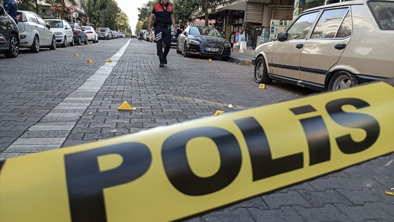 Avcılar'da Silahlı Saldırı Güvenlik Kamerasında