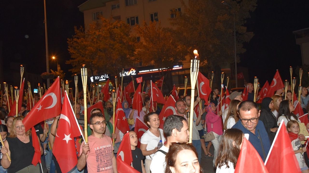 Bilecik'te 30 Ağustos Zafer Bayramı Fener Alayı ile Coşkuyla Kutlandı