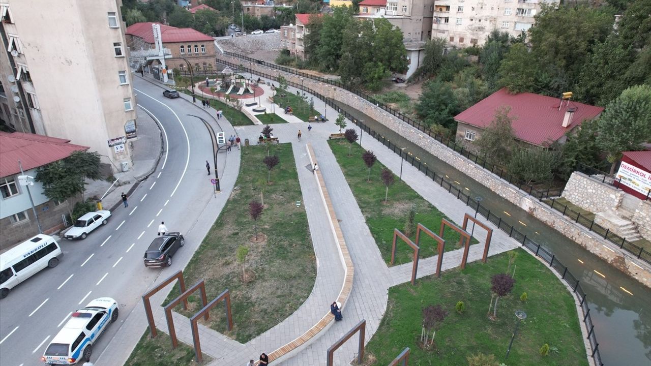 Bitlis Tarihi Kent Meydanı Projesi ile Kaybolan Geçmiş Yeniden Ortaya Çıkıyor