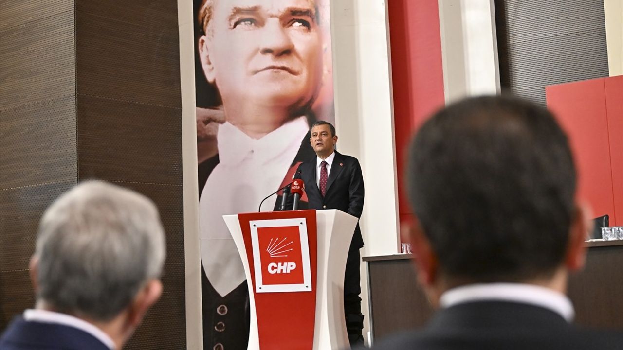 CHP Genel Başkanı Özgür Özel Filistin Ziyareti ve Yangınla Mücadele Üzerine Açıklamalarda Bulundu