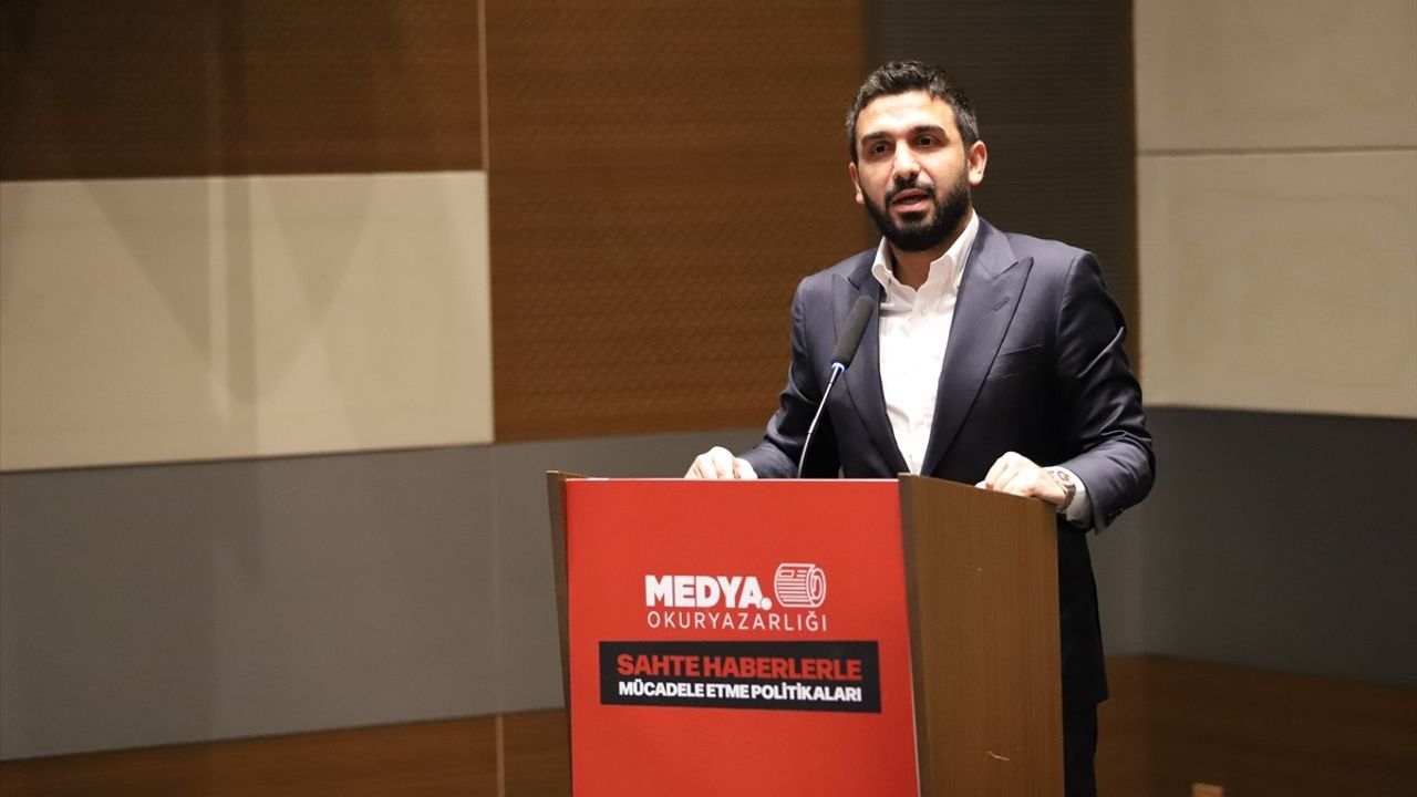 Medya Okuryazarlığı Eğitimi Sona Erdi: Gençler için Önemli Bir Adım