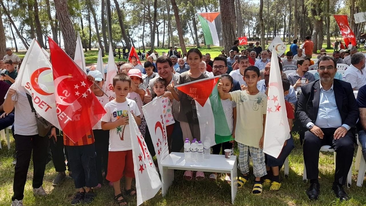 Saadet Partisi'nden Antalya'da Güçlü Mesajlar