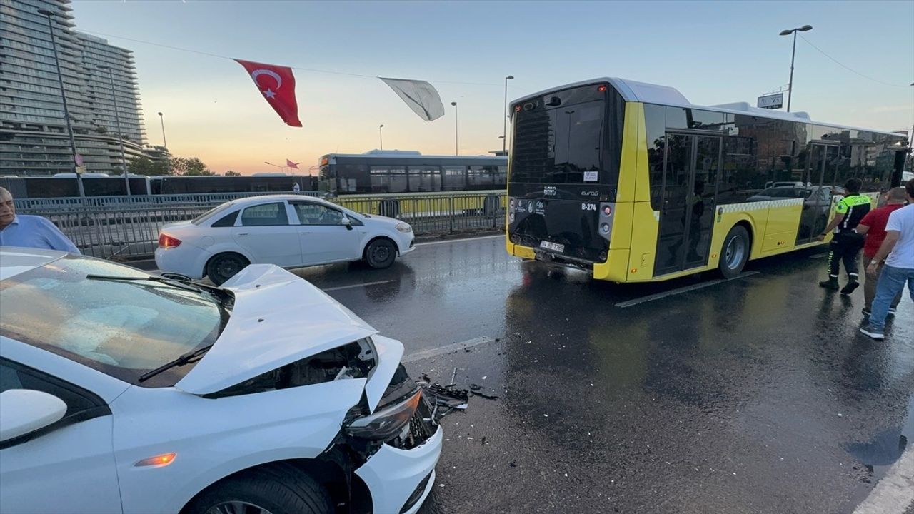 Şişli'de İETT Otobüsü ile Otomobil Çarpıştı: 3 Yaralı