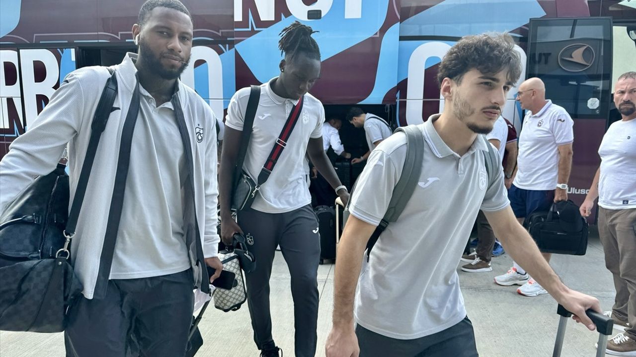 Trabzonspor İstanbul'a Uçtu: İkas Eyüpspor Maçına Hazır