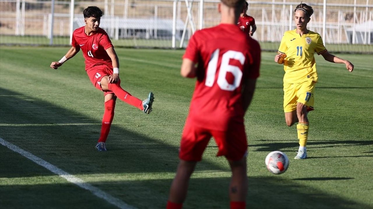 16 Yaş Altı Futbol Milli Takımı, Erciyes Turnuvasında Romanya'yı Mağlup Etti