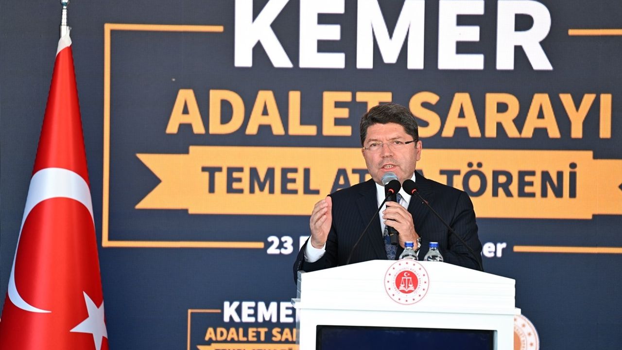 Adalet Bakanı Tunç, Kemer Adalet Sarayı'nın Temelini Attı