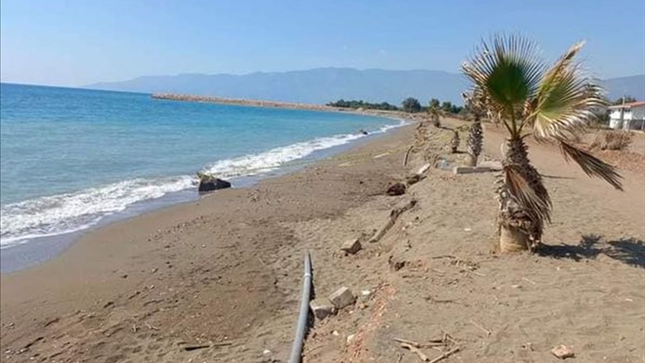 Antalya'da Kum Tepeciği Kazasında Bir Çocuk Hayatını Kaybetti