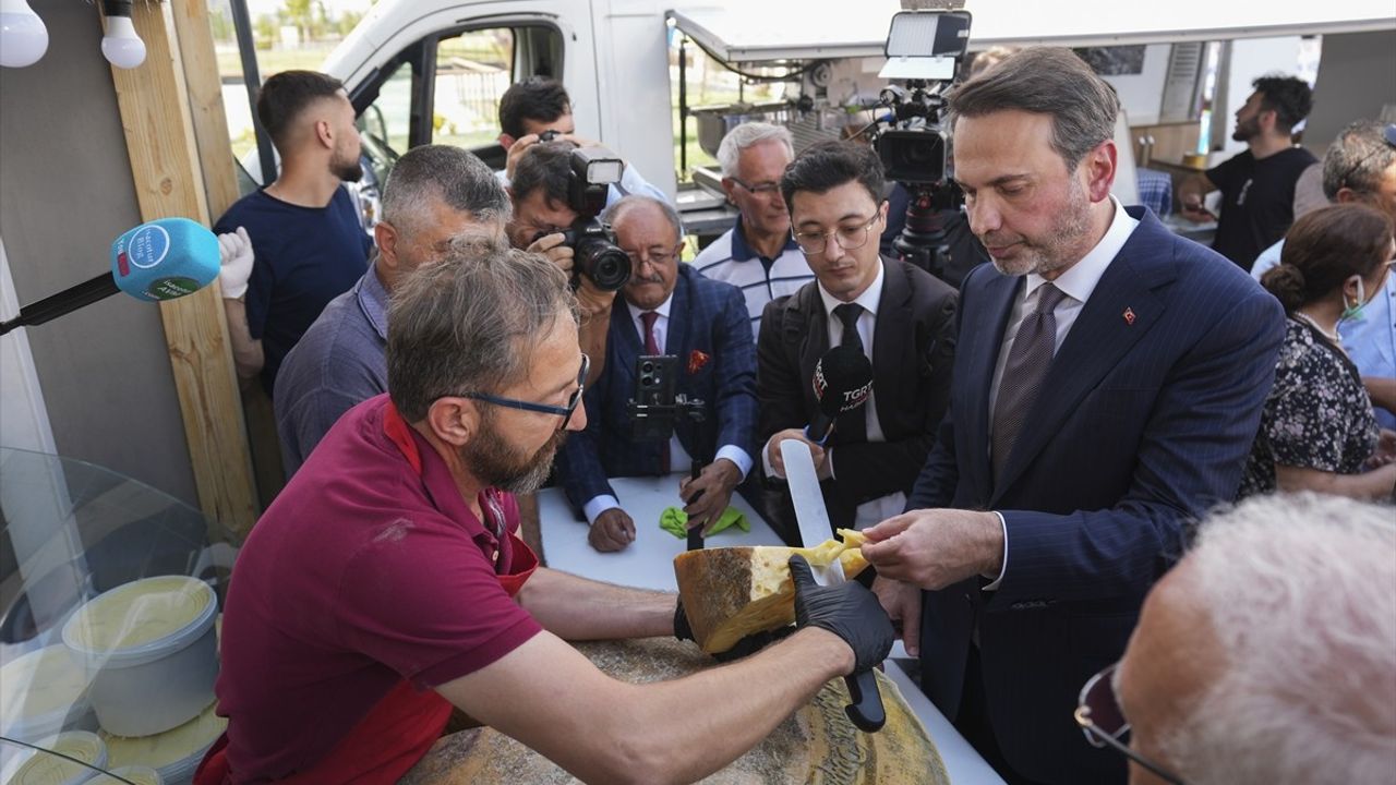 Bakan Bayraktar, Kars-Ardahan-Iğdır Tanıtım Günleri'nde Enerji Vizyonunu Paylaştı