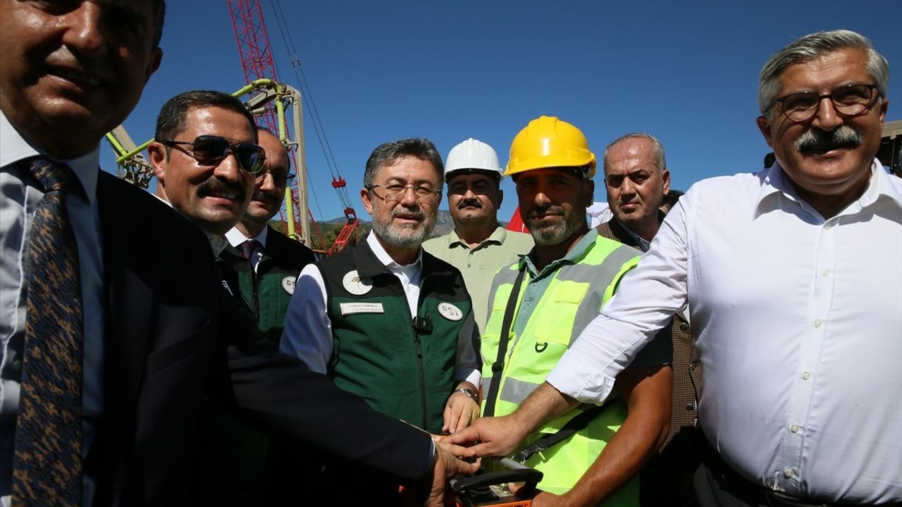 Bakan Yumaklı, Hatay'daki Su Yatırımlarını Tanıttı