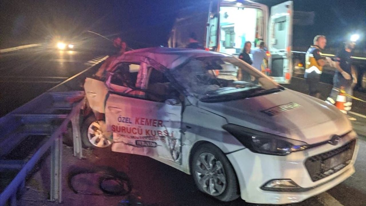 Balıkesir'de Zincirleme Trafik Kazası: 1 Ölü, 1 Yaralı