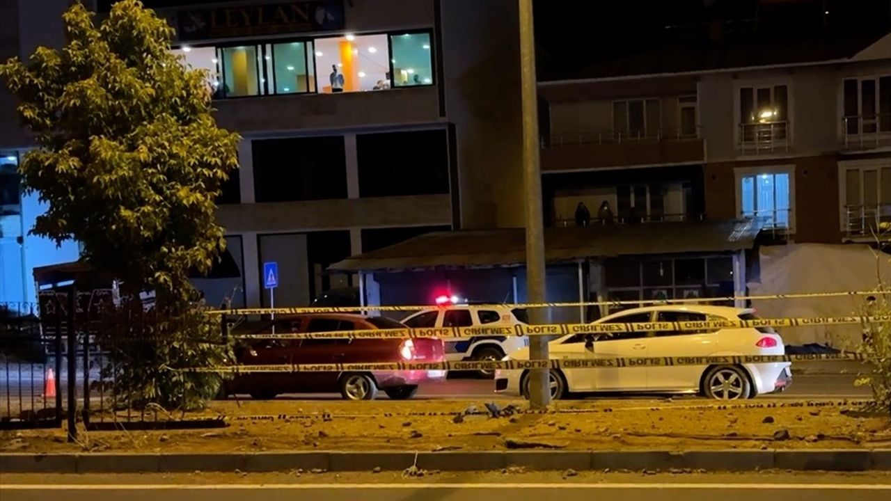 Bingöl'de Universite Öğrencisi Trafik Kazasında Hayatını Kaybetti