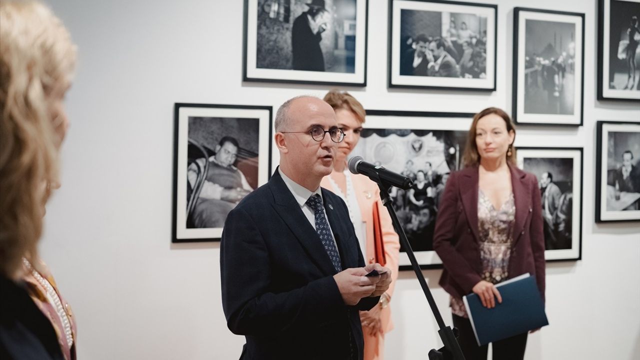 Budapeşte'de 'Ara Güler-Hayata Dair' Fotoğraf Sergisi Açıldı