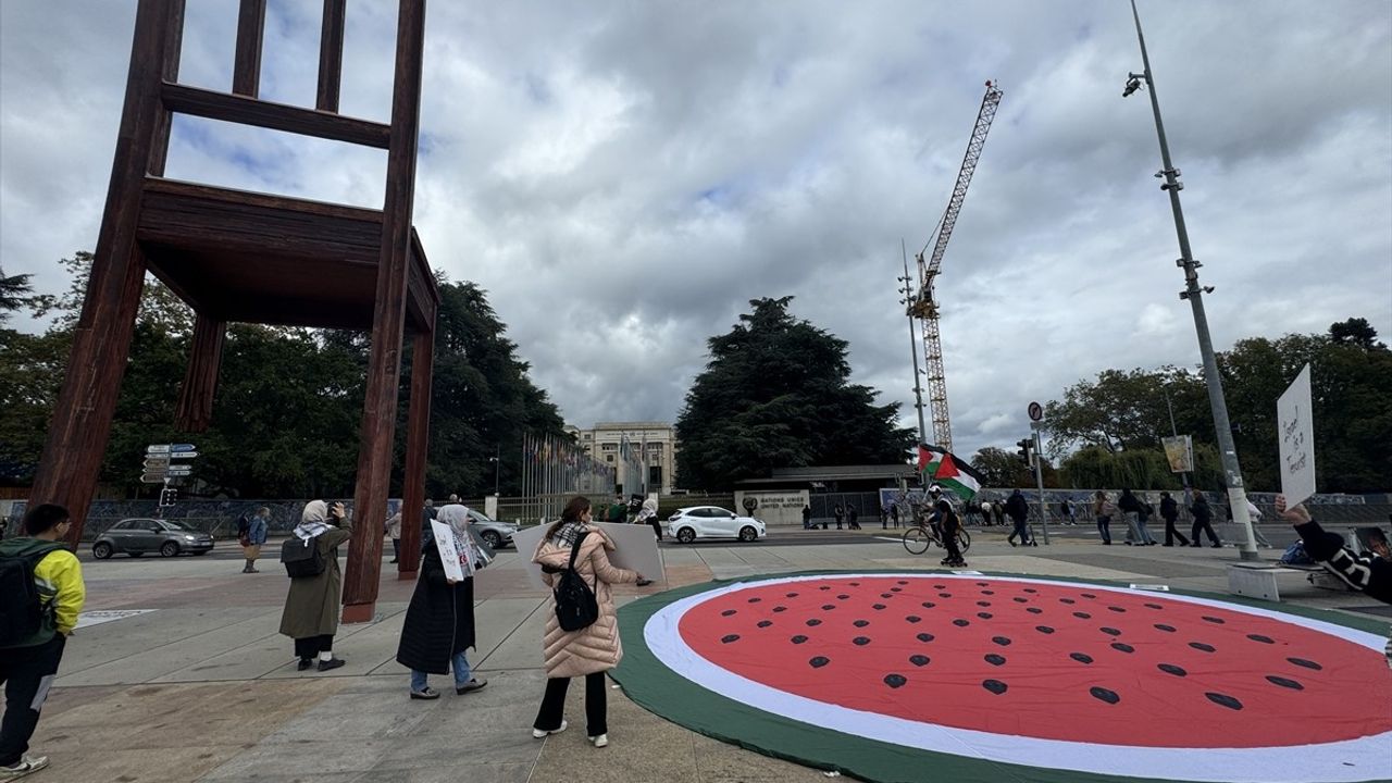 Cenevre'de Gazze Protestosu: İnsan Hakları İçin Haykırdılar