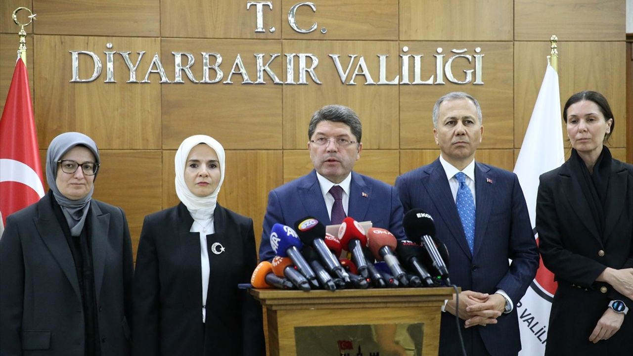 Diyarbakır'da Narin Güran'ın Ölümü Üzerine Açıklamalar