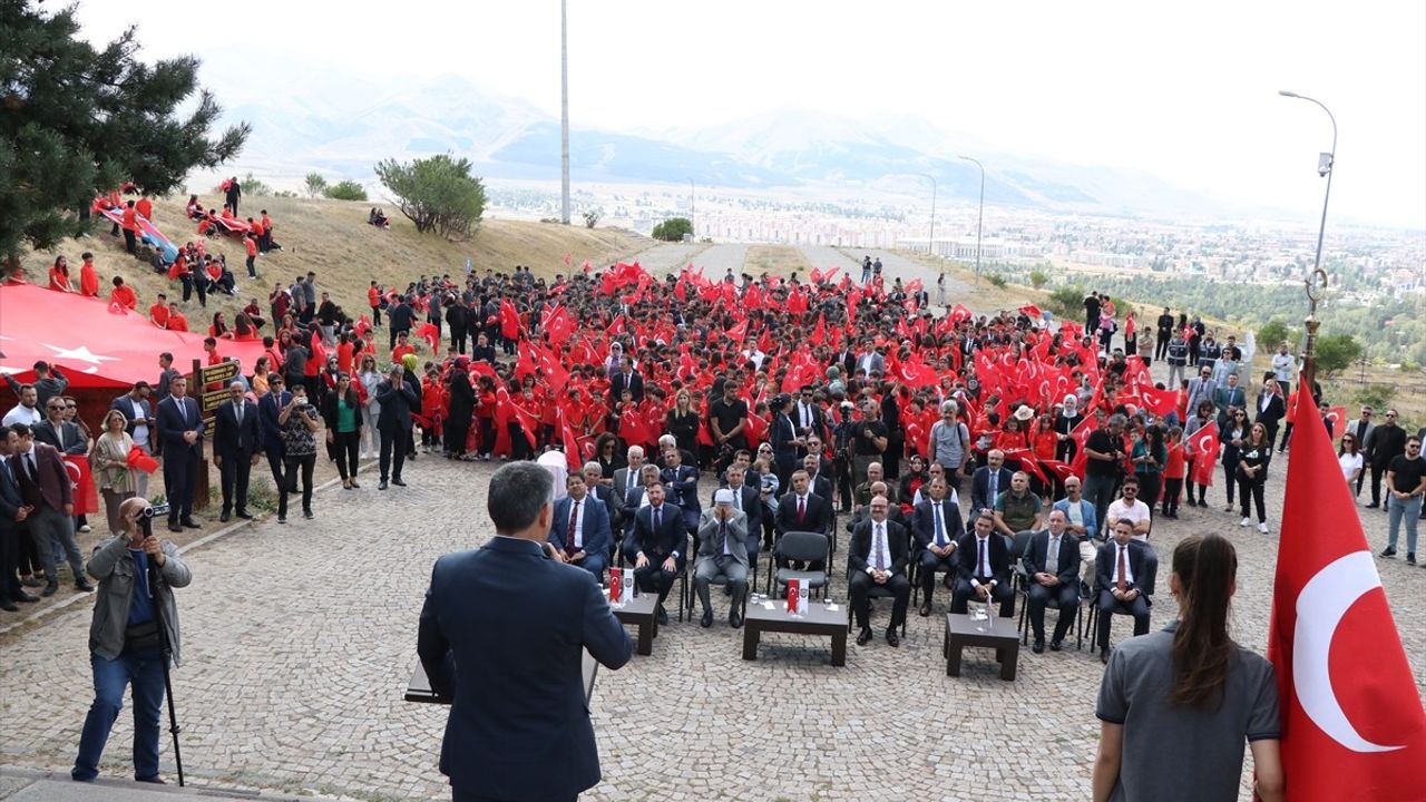 Erzurum Tabyalarında Vatan Savunması Dersi