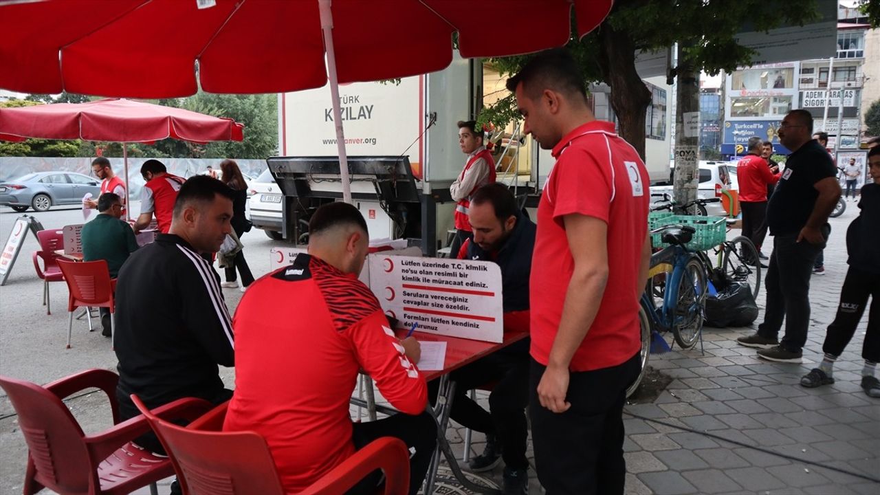 Iğdır'da Hakemlerden Kan Bağışı Desteği