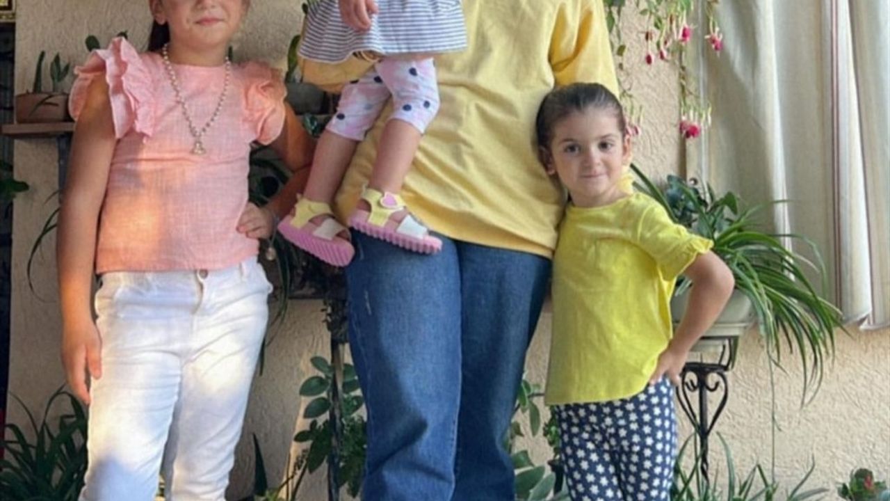 İsrail'in Lübnan Saldırısında 3 Kız Kardeş ve Annesi Hayatını Kaybetti