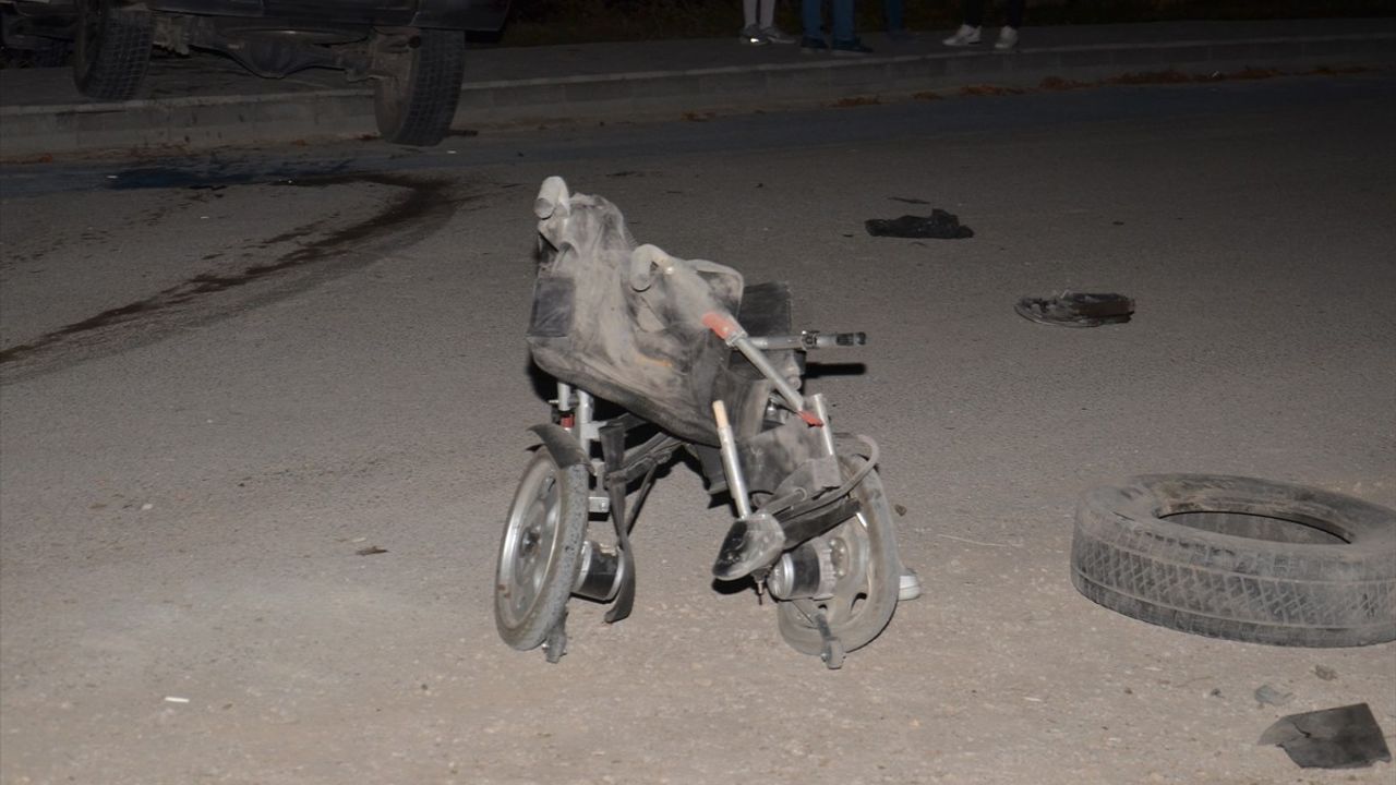 Kahramanmaraş'ta Kamyonet Kazası: 3 Yaralı