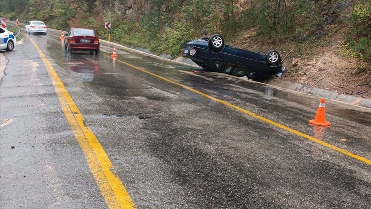 Karabük'teki Trafik Kazalarında Üç Yaralı