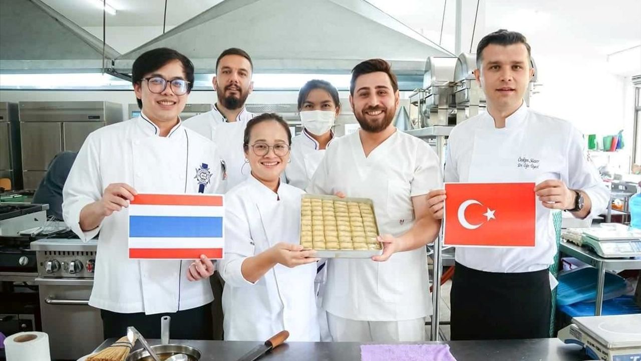 Karabük Üniversitesi'nden Tayland'da Baklava Tanıtımı