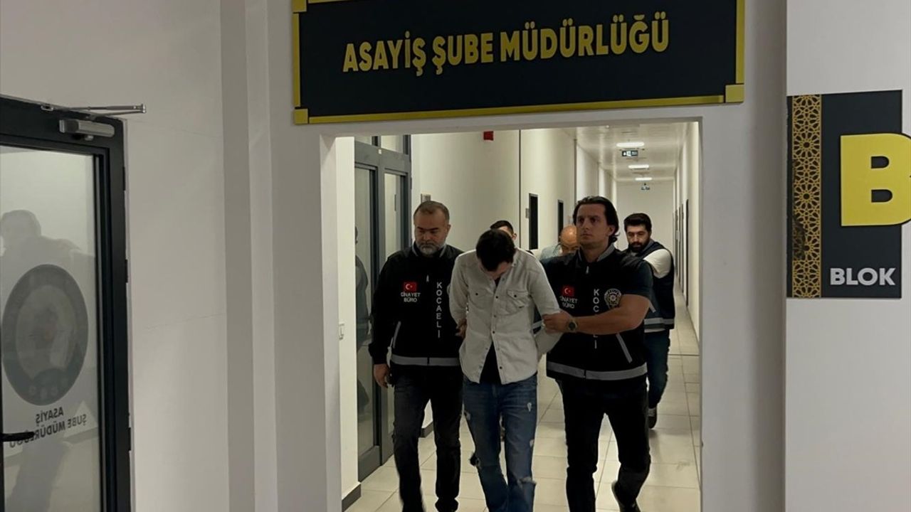 Kocaeli'de Bıçaklı Kavga: 1 Ölü, 1 Yaralı