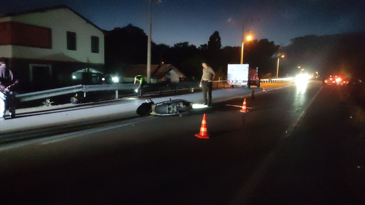 Konya'da Motosiklet-Kamyonet Kazası: 1 Ölü