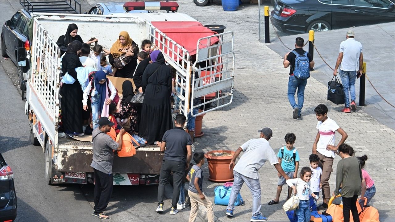 Lübnan'daki Savaşın İzleri: Hava Bombardımanından Kaçanların Anlatımları