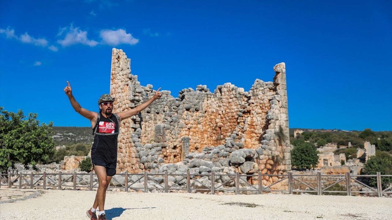 Mersin'deki 3. Uluslararası Kilikya Ultra Maratonu Tamamlandı