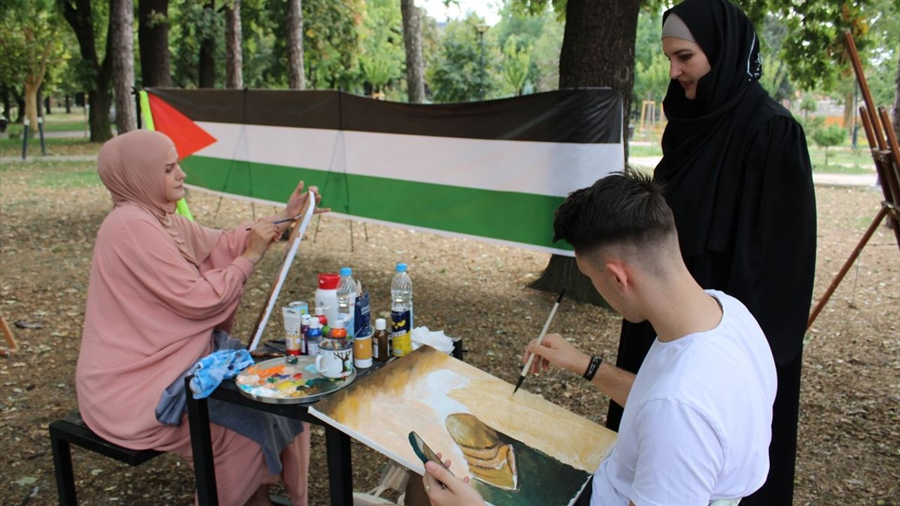 Novi Pazar'da Özgür Filistin Temalı Resim Etkinliği