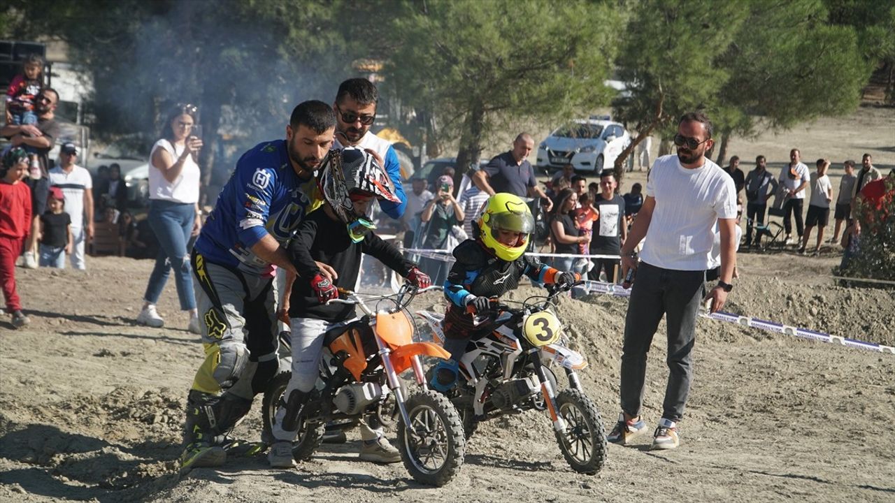 Osmancık'ta Heyecan Dolu Enduro Motosiklet Yarışları