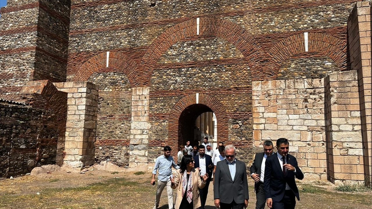 Sardes Antik Kenti'nin UNESCO Adaylığına Destek