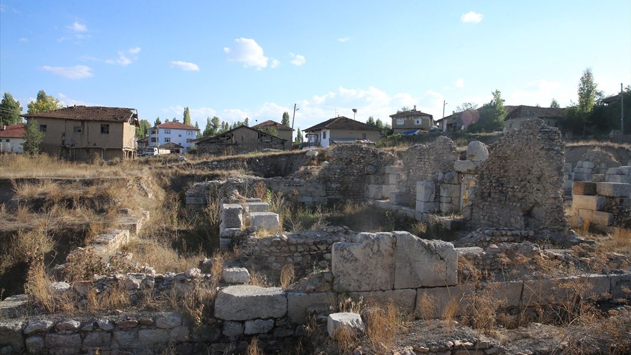 Sebastapolis Antik Kenti'nde Yeniden Canlanma Çalışmaları Devam Ediyor