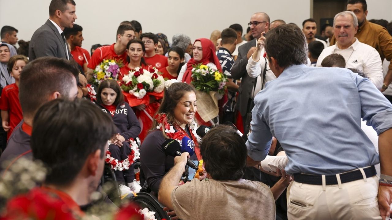 Tarih Yazdılar: Paralimpik Oyunları'nda Altın Madalyalarla Dönüş
