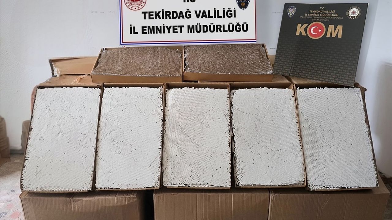 Tekirdağ'da Dev Kaçakçılık Operasyonu: 450 Bin Makaron Ele Geçirildi