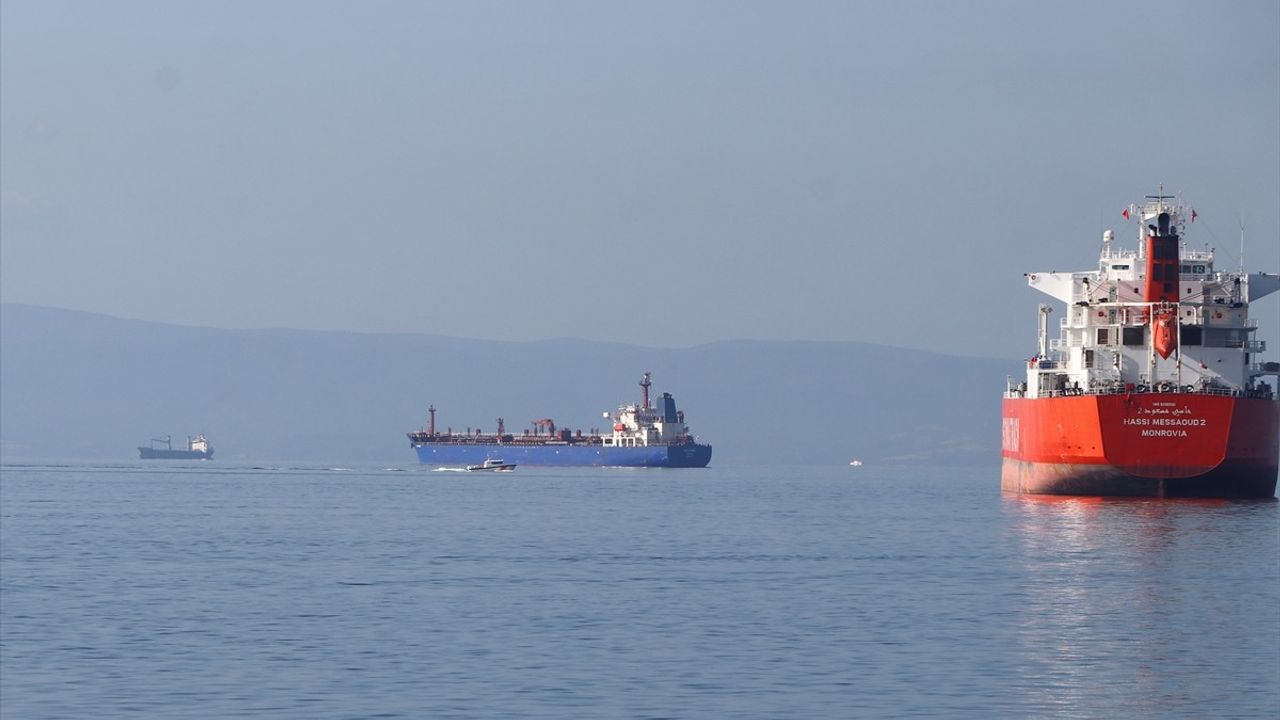 Tekirdağ'da Kayıp Gemici İçin Arama Çalışmaları Devam Ediyor