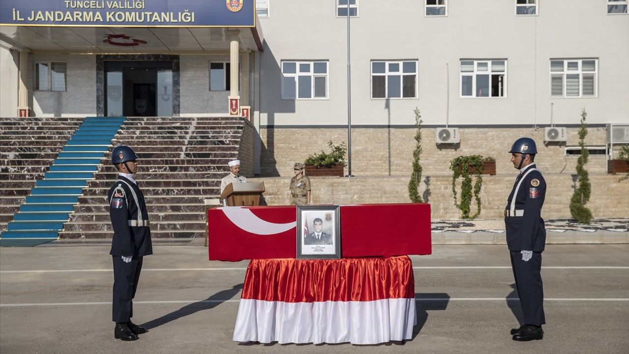 Tunceli'de Şehit Askerler İçin Anma Töreni Düzenlendi