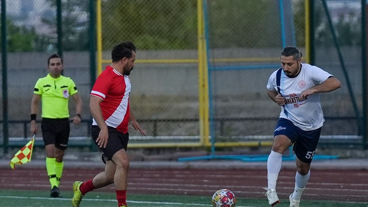 Türk Kızılayı, Dünya İlk Yardım Günü'nde Futbol Maçı Düzenledi