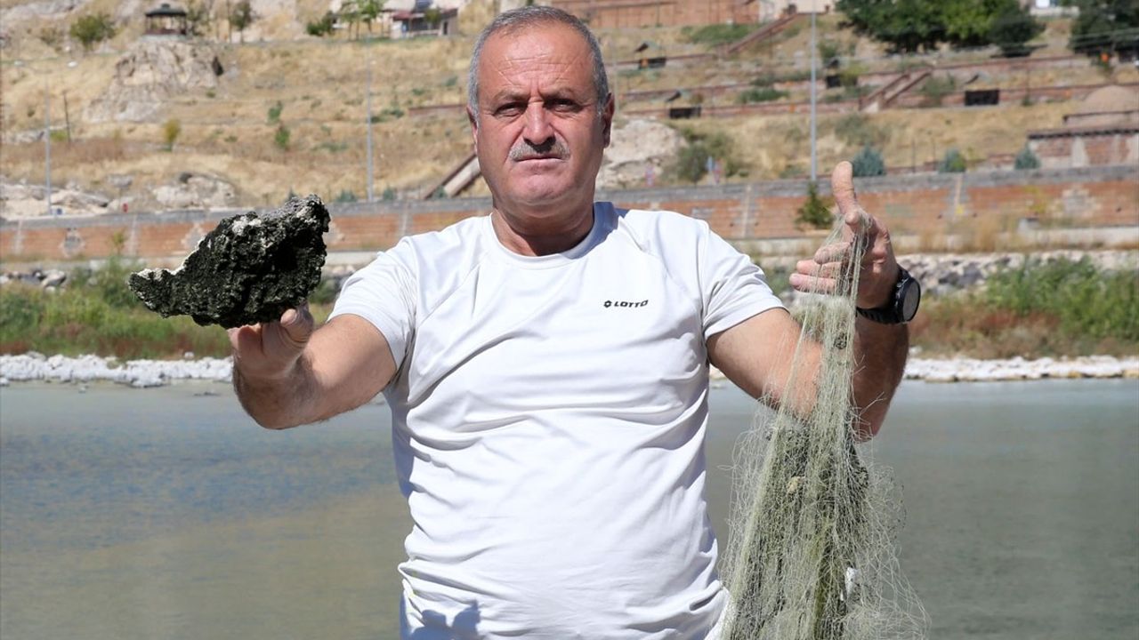 Van Gölü'nde Dalgıçlardan Önemli Temizlik