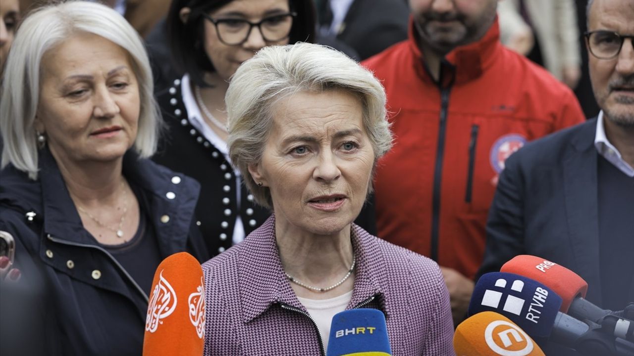 AB Komisyonu Başkanı von der Leyen Bosna Hersek’i Ziyaret Etti