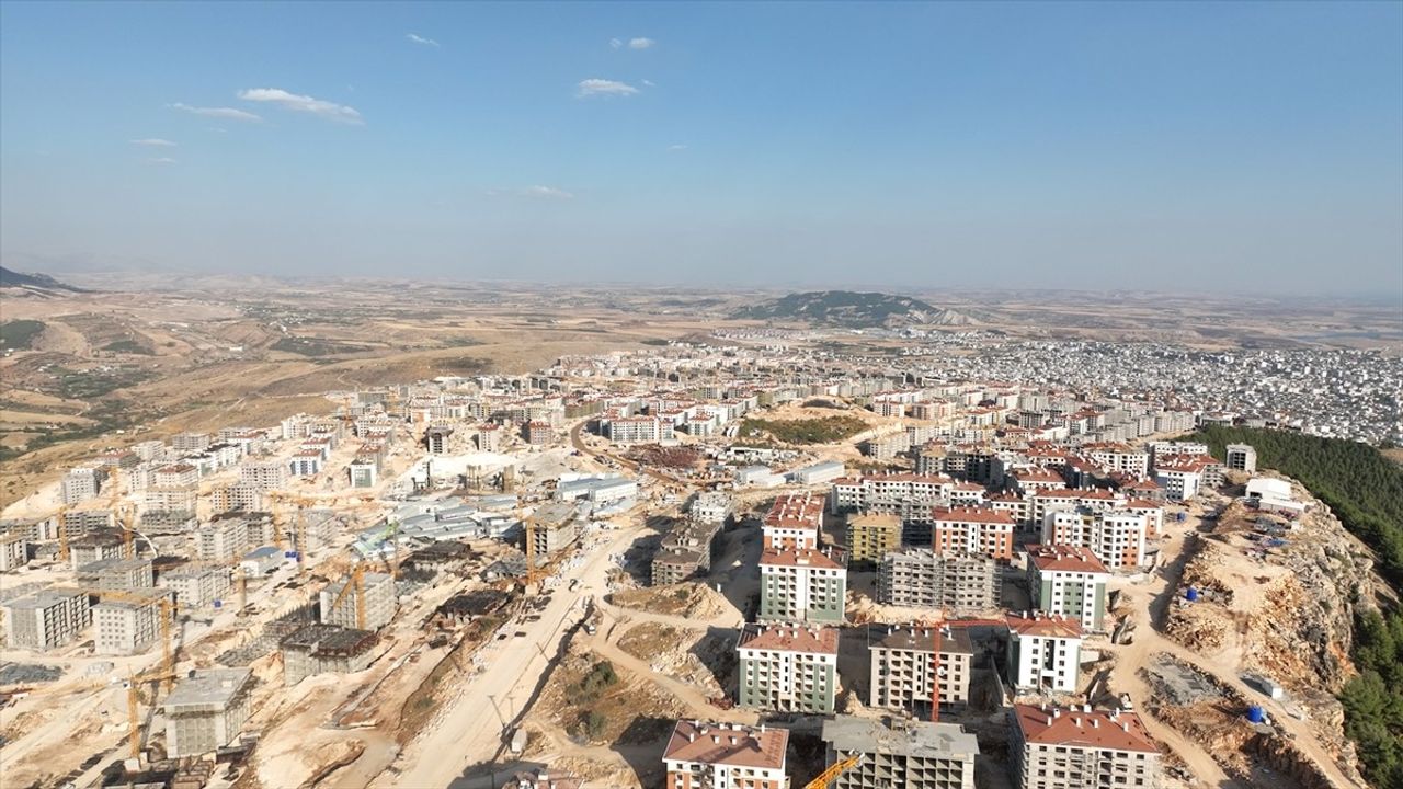 Adıyaman İndere'de Deprem Konutları İnşaatı Devam Ediyor