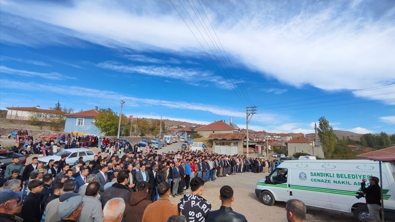 Afyonkarahisar'da Trafik Kazasında 5 Kişi Hayatını Kaybetti