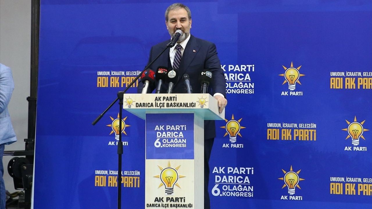 AK Parti Genel Başkan Yardımcısı Mustafa Şen, Darıca'da Kongre'de Konuştu