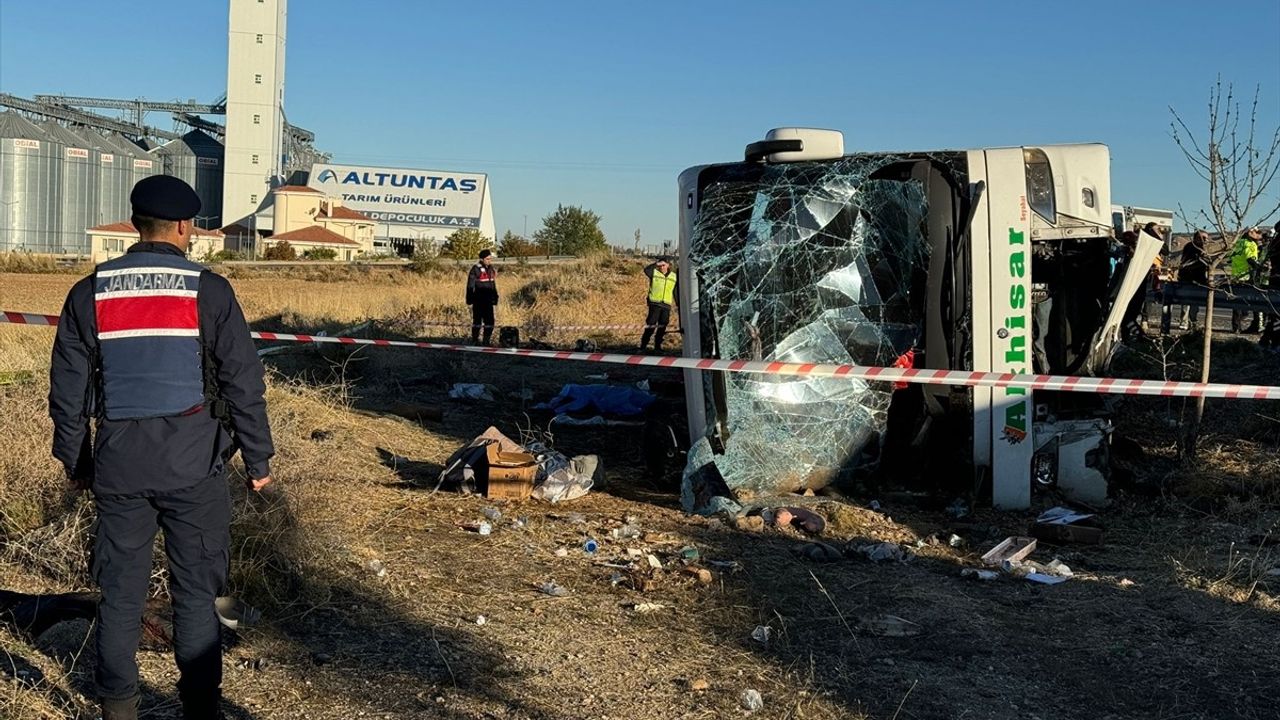 Aksaray'da Otobüs Kazası: 6 Ölü, 20 Yaralı