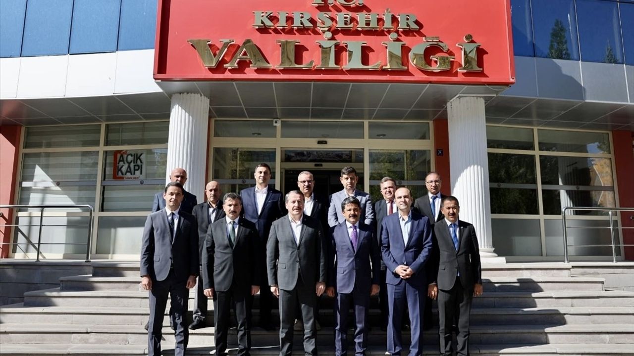 Ali Yalçın Kırşehir'de Eğitim Bir-Sen Şubesinin Açılışına Katıldı