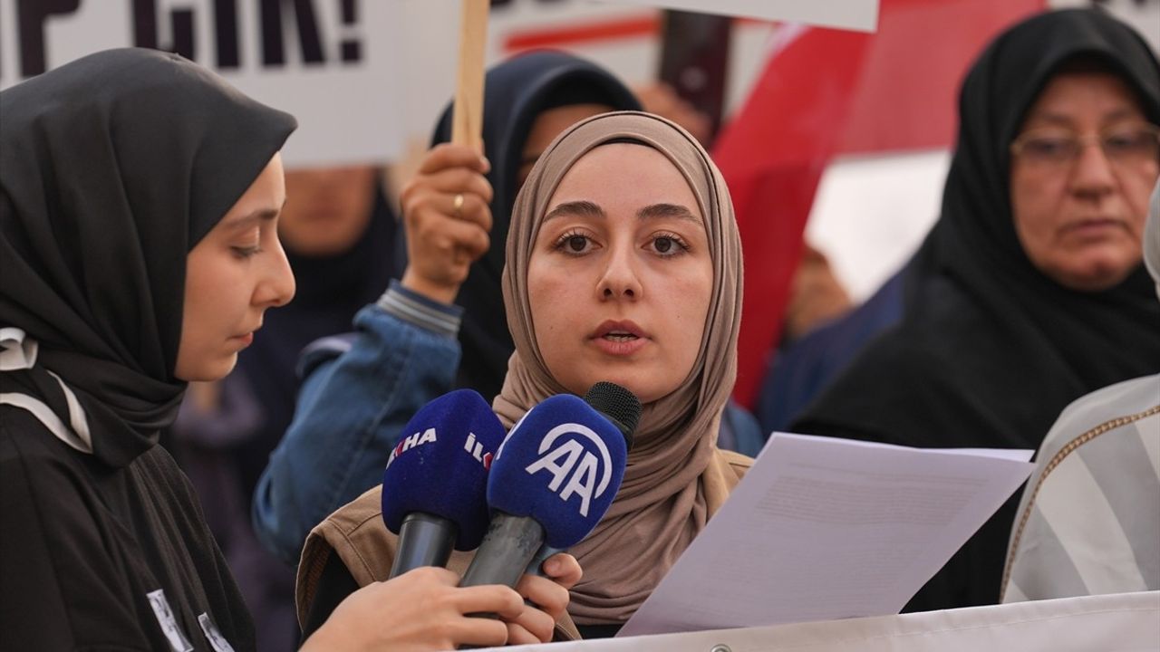 Ankara Genç İHH'den Kadına Yönelik Şiddete Protesto